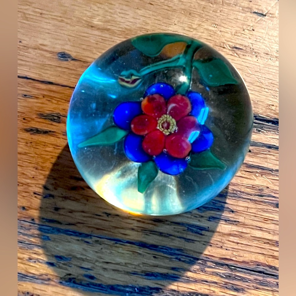 Vintage Floral Artglass Paperweight